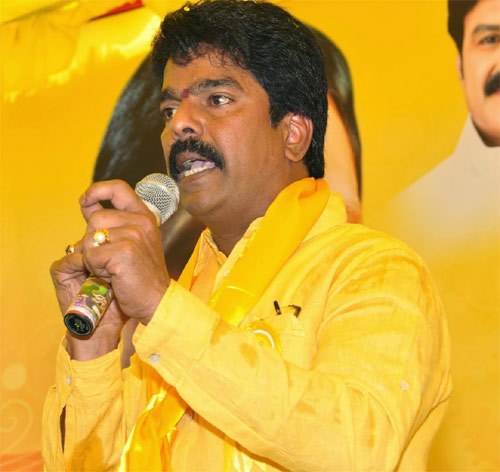 bonda uma maheswara rao,vijayawada,kapu,tdp,chandrababu naidu,pawan kalyan,janasena  బోండా ఉమా వేశాడయ్యా పవన్ స్కెచ్..!